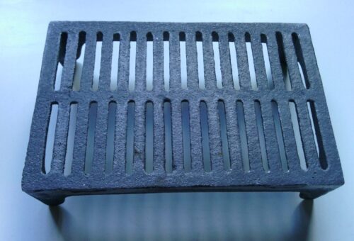 Vent 6- cast iron double brick size with double row of grills 222x142x48mm Please contact us for current stock levels and orders $58