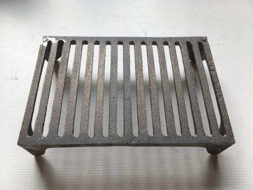 Vent no.15, single brick size cast iron wall vent with wide grill, reproduction of heritage vent 224 x 79mm Please contact us for current stock levels and orders. $43 vintage salvaged 1800s 1900 1910 1920 1930 1940 1950 recycled demolition reproduction, restoration, renovation secondhand, used , original,old,reclaimed,heritage,antique, victorian,art nouveau edwardian, georgian,art deco