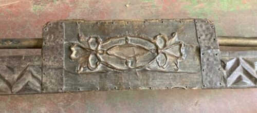Original (slightly rustic) fireplace fender, hand beaten tin Arts and Crafts design with some Florentine bronze finish, 127cm wide x 36cm deep x 12cm high (F108) $120