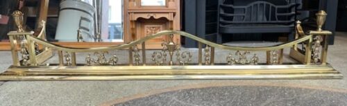 Polished brass Victorian fireplace fender, ornate W 1360 x D 370 x H 280 (F335) $485