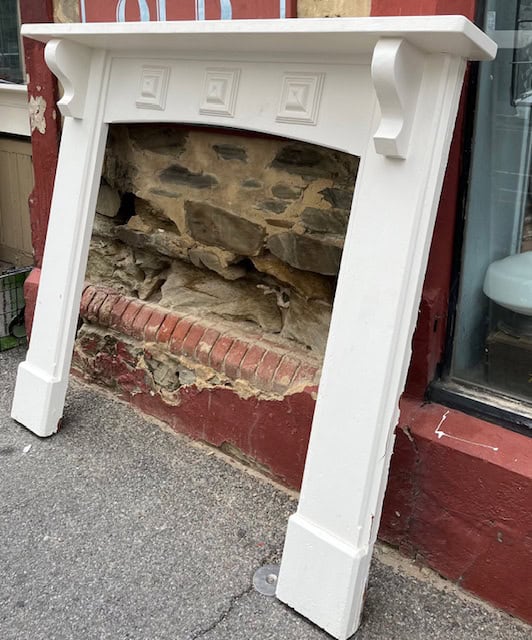 Substantial XL white painted timber mantel with gentle arched opening - Image 2